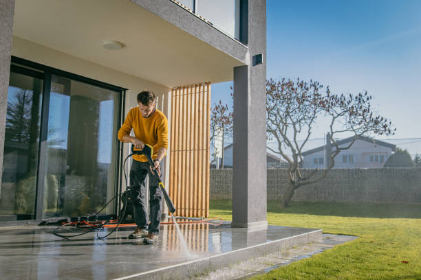 Best Animal Enclosure Cleaning  in Aitkin, MN