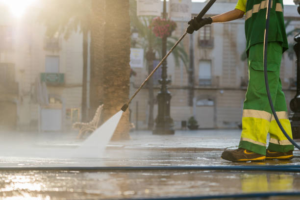 Best Pool Deck Cleaning  in Aitkin, MN